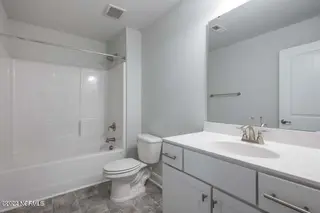 914 Nassau Court, New Bern, NC 28560 – photo 21: guest bath 2