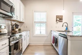 433 Kendall Drive, Southern Pines, NC 28387 – photo 13: Kitchen