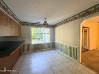 6323 Strawfield Drive, Wilmington, NC 28405 — 3-bedroom home in Summerfield, Wilmington, NC, photo 10 of 27