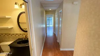 928 Summerlin Falls Court, Wilmington, NC 28412 – photo 7: Hallway