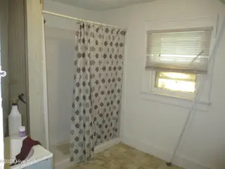 113 E Bright Street, Kinston, NC 28501 – photo 14: IMG_1343