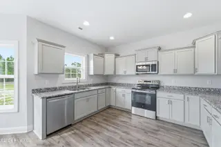 223 Windsor Run Boulevard, Jacksonville, NC 28546 – photo 10: DSC03583