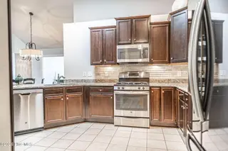 107 W Chelsea Court, Southern Pines, NC 28387 – photo 7: Kitchen