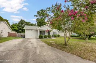 601 Brewster Lane, Wilmington, NC 28412 – photo 3: Expanded Driveway