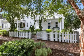 414 S 2nd Street, Wilmington, NC 28401 — 2-bedroom home in Historic District, Wilmington, NC, photo 3 of 52