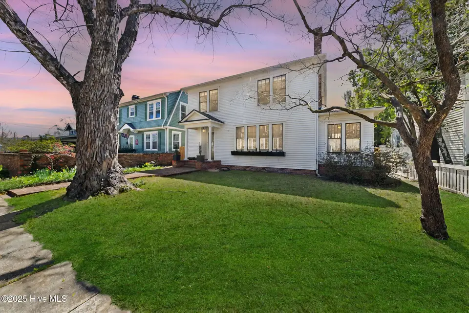 1812 Grace Street, Wilmington, NC 28405 – photo 1 of 60: 1812GraceStTW