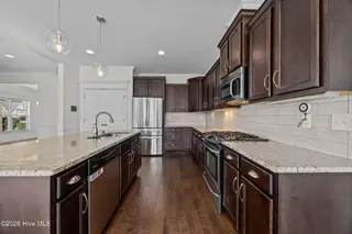 901 Megan Drive, Greenville, NC 27834 – photo 16: 33-web-or-mls-IMG_6934