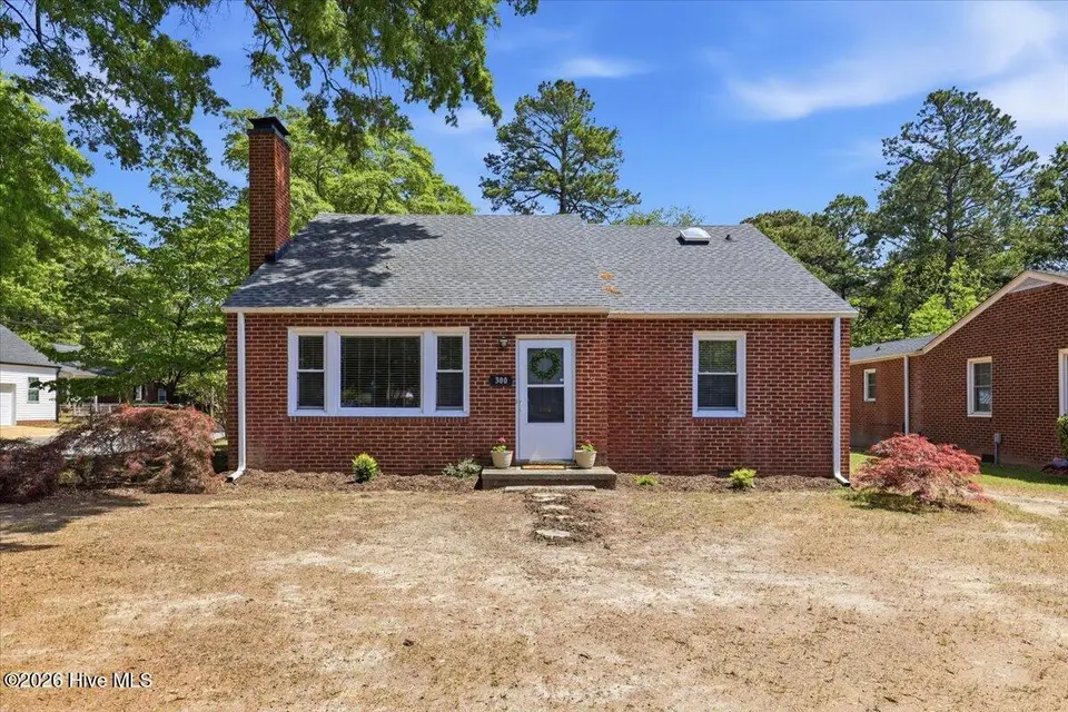 300 S Andrews Avenue, Goldsboro, NC 27530 – photo 1 of 26: 01-300 S Andrews Ave-1