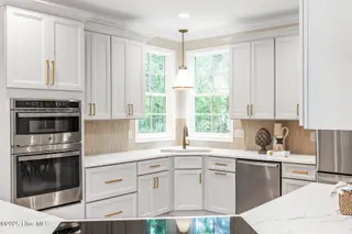6932 Runningbrook Terrace, Wilmington, NC 28411 — 5-bedroom home in Demarest Landing, Wilmington, NC, photo 3 of 53: Kitchen