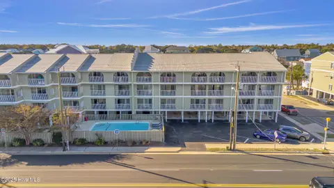 200 Lake Park Boulevard S 8a, Carolina Beach