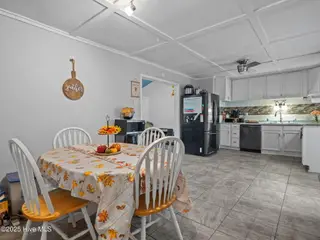 87 Crown Point Road, Hubert, NC 28539 – photo 9: Dining - Kitchen