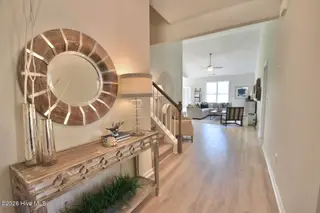 61 Bristol Bay Drive, Lake Waccamaw, NC 28450 – photo 2: Foyer
