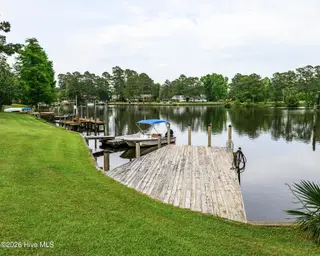 302 Plantation Drive, New Bern, NC 28562 – photo 5: Inland Residential Harbour Private Dock