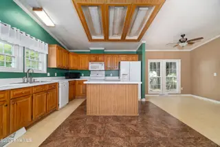 119 Dixon Drive, Newport, NC 28570 – photo 13: 119 Dixon Dr (2)