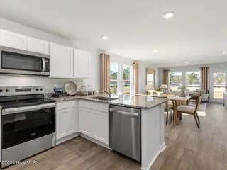 109 S Grassland Road Th 44, Surf City, NC 28455 – photo 8: Similar