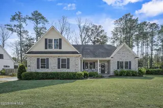 376 Crown Pointe Drive, Hampstead, NC 28443 – photo 1: Front elevation