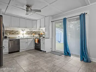 87 Crown Point Road, Hubert, NC 28539 – photo 7: Kitchen
