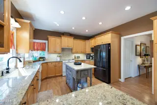 29 Abbottsford Drive, Pinehurst, NC 28374 — 3-bedroom home in Pinewild CC, Pinehurst, NC, photo 18 of 68: DSC_8655