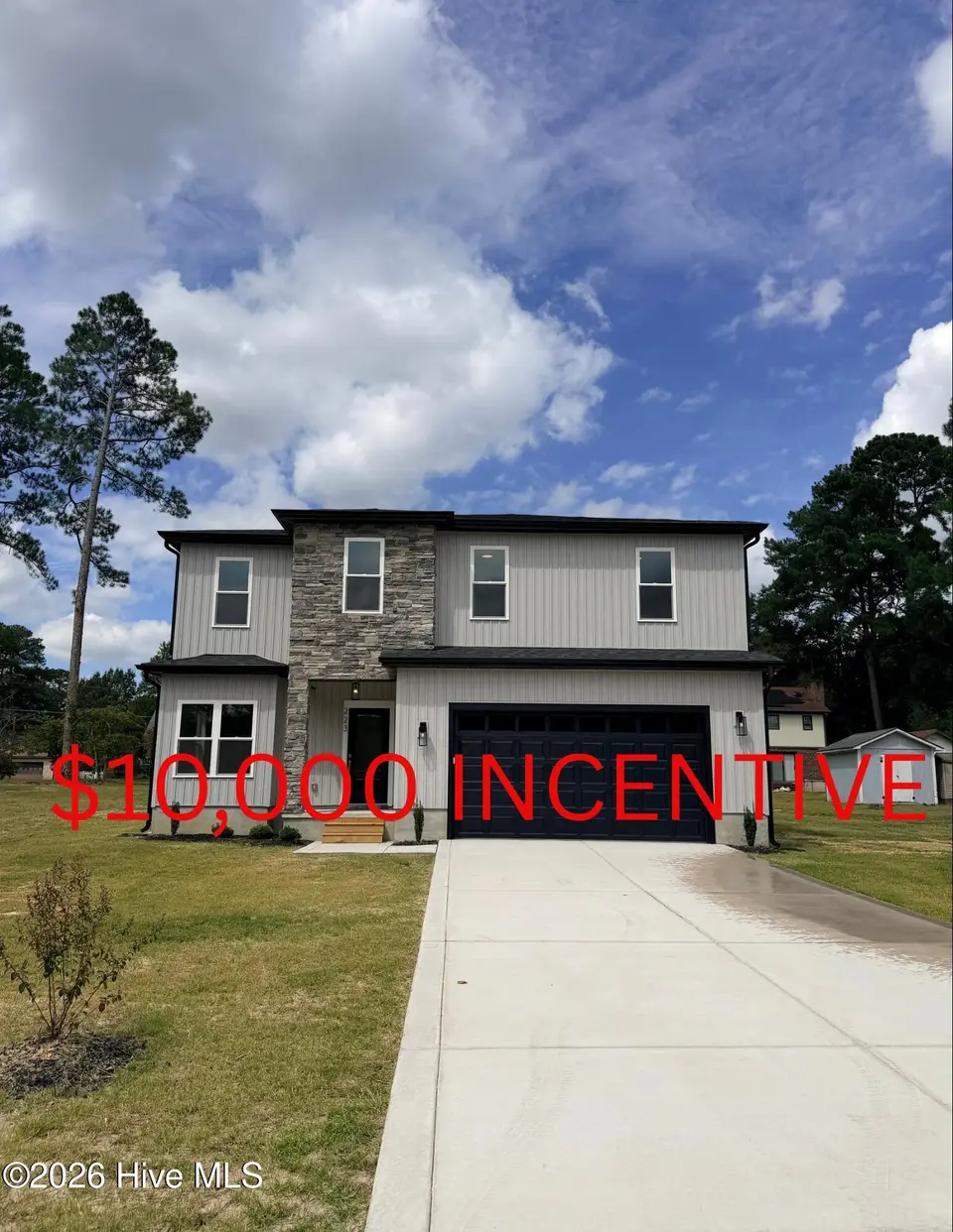223 Glenwood Trail, Goldsboro, NC 27534 – photo 1 of 33: 10,000 iNCENTIVE