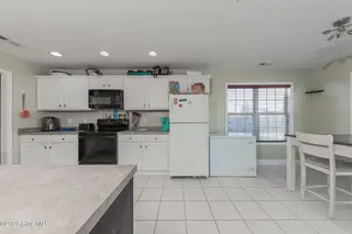 124 Weste Avenue, Jacksonville, NC 28540 – photo 22: Kitchen