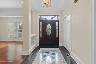 8808 Sedgley Drive, Wilmington, NC 28412 – photo 10: foyer