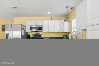 1414 E Beach Drive, Oak Island, NC 28465 – photo 20: 22-web-or-mls-CAMMediaLLC.com (22 of 55)