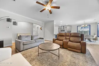 439 Sugar Cove, Wilmington, NC 28411 — 5-bedroom home in Scotts Hill Village, Wilmington, NC, photo 6 of 63: 18_living room