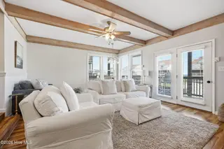 2508 Ocean Drive 14a1, Emerald Isle, NC 28594 – photo 12: Light & Bright