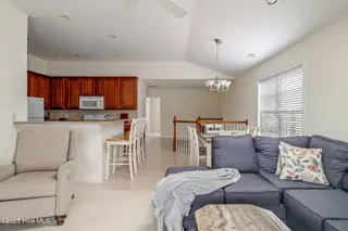 8855 Radcliff Drive NW Unit 43c, Calabash, NC 28467 — 3-bedroom condo in Brunswick Plantation, Calabash, NC, photo 9 of 35: Living Room
