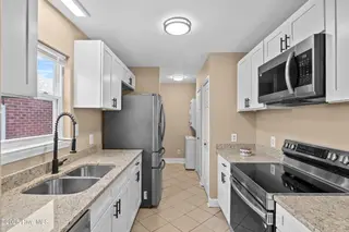 118 S 13th Street, Wilmington, NC 28401 – photo 17: 118 S 13 15_kitchen