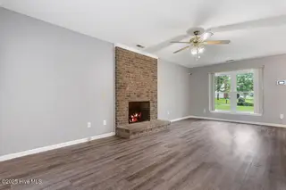 112 Carlisle Court, Jacksonville, NC 28546 – photo 10: DSC_0149