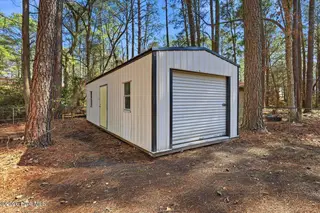 1435 Pineridge Drive, Greenville, NC 27834 — 3-bedroom home in Pineridge, Greenville, NC, photo 4 of 17: 08-1435 Pineridge Dr-8