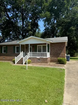 704 W 3rd Street, Washington, NC 27889 – photo 15: Front View 2