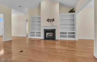 4176 Skeffington Court, Southport, NC 28461 – photo 10: 20-Final 4176 Skeffington Ct-RJREM-0300