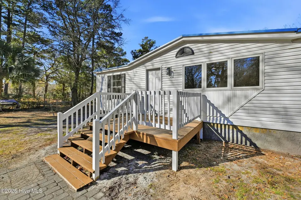 5595 Shaw Highway, Rocky Point, NC 28457 — 3-bedroom manufactured home, Rocky Point, NC, photo 1 of 40: 4_5595_shaw_hwy_004
