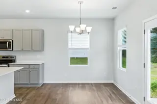 602 S Squires Run Lane, Richlands, NC 28574 – photo 10: Open Dining Area