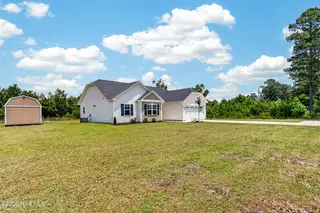 4045 Hunters Trail, Jacksonville, NC 28546 – photo 3