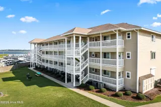 650 Cedar Point Boulevard B25, Cedar Point, NC 28584 – photo 1: 25