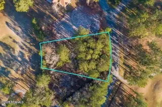 1110 Barkentine Drive, New Bern, NC 28560 – photo 5: 1110 Barkentine Drive