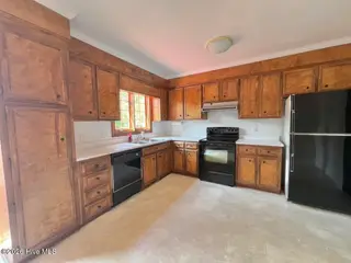 2203 Acorn Circle, Kinston, NC 28504 – photo 8: 24FCF116-64EC-46AE-8F29-F1ED38FAFF33_1_1