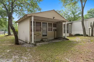 7203 Banner Street SW, Ocean Isle Beach, NC 28469 — 3-bedroom manufactured home in Seaside Heights, Ocean Isle Beach, NC, photo 21 of 38: Storage Building