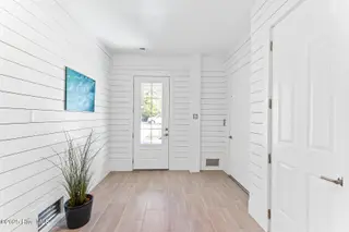 7237 Winding Marsh Court, Wilmington, NC 28411 – photo 8: 005_7237_winding_marsh_court-04_827