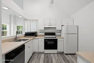 159 NW 9th Street, Oak Island, NC 28465 – photo 13: 13-web-or-mls-CAMMediaLLC.com (30 of 37)