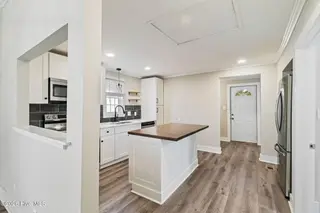 813 Walnut Street, Wilmington, NC 28401 – photo 14: 17-web-or-mls-GI - 813 Walnut St - Listi