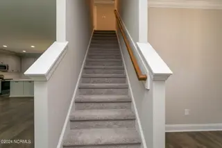 519 N Sycamore Street, Aberdeen, NC 28315 – photo 13: stairway