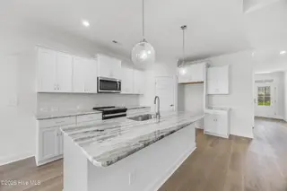 4052 Smoked Maple Drive 48, Leland, NC 28451 – photo 17: 16_kitchen