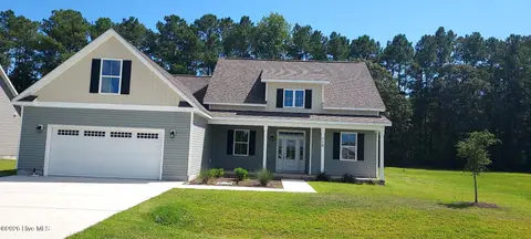 110 Rolling Water Lane, Swansboro
