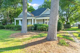 612 W Main Street, Mount Olive, NC 28365 – photo 2: 5T5A0997