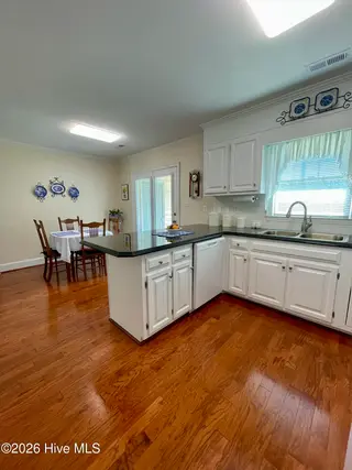 8 Southwood Drive, Smithfield, NC 27577 – photo 14: IMG_0931
