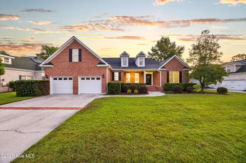 1124 Willow Pond Ln, Leland